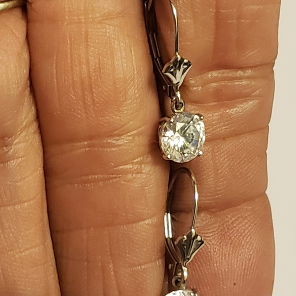 14k white gold leverback diamond earrings - Picture 3 of 5